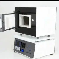 تعدادی دستگاه در حد و متریال دندانسازی