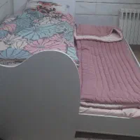 تخت مهمان میزبان