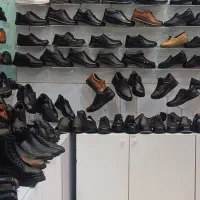 فروشنده آقا یا خانم