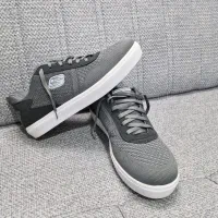 کتونی اسکیچرز