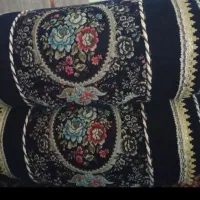 روبالشتی تمیز در حد نو و رنگ سورمه ای