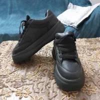 کتونی مشکی سایز ۴۲ لژ دار