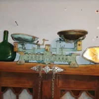 ترازووساعتوشیشه داروی قاجاری