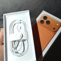 کابل شارژ اورجینال رو کارتنی اپل آیفون 17 پرومکس