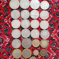 ۲۵ سکه جمهوری و تعدای سکه خارجی بفروش میرسه