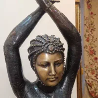 مجسمه برنزی