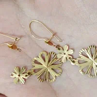 گوشواره طلا شکسته