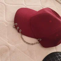 لباس وکلاه اکبند از مغازه مانده ب قیمت پایین