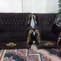 فروش مبل ۷ نفره به همراه یه میز بزرگ و ۳ عدد عسلی
