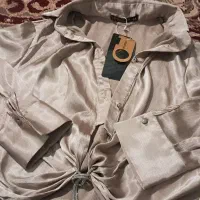 لباس|لباس|گلستان (تهران), |دیوار