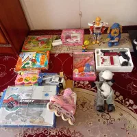 اسباب بازی و چوب لباسی