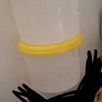 سطل پلاستیکی