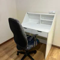 میز تحریر و صندلی