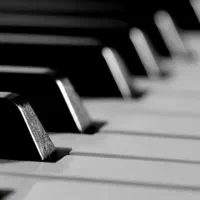 تدریس پیانو ( در منزل شخصی خودم )