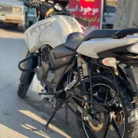 آپاچی مزایده