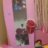 بوفه دخترانه