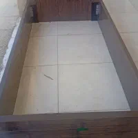 تخت یک نفره بدون کفی
