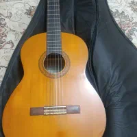 گیتار یاماها c40