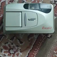 یک عدوربین عکاسی یک عددضبط واکمن یک عددتلفن