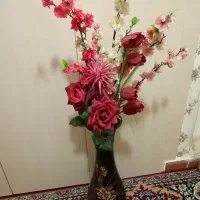 گل وگلدان