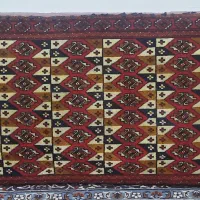 پشتی دستباف ترکمن کار کرده ولی کاملا نو