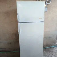 یخچال آزمایش