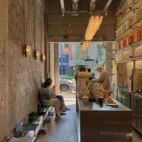 رهن-و-اجاره-تجاری-بر-اصلی-شهرک-گلستان