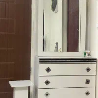 کشو و آیینه آینه میز آرایش