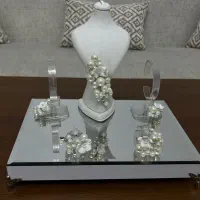 مانکن جواهرات