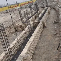 ارماتوربند ی قالبندی روزانه کارمیکنم ۵ تومن میگیرم