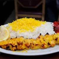 چند نیروی کار جهت کار در کافه رستوران