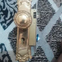 دستگیره درب آپارتمان