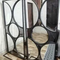 یک جفت آینه قدی فریم فلزی