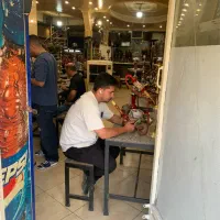 وسط کار قهوه خانه