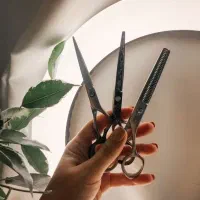 اجاره لاین  کاشت ناخن/ کاشت مژه/فشیال بانوان