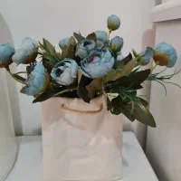 گل و گلدان