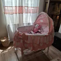 تخت کنار مادر چند کاره