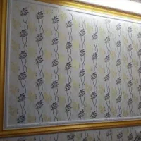 نقاش ساختمان ساده وطرح کاغذ دیواری