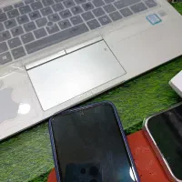 در موبایل فروشی اموزشگاه و نیاز مند شاگرد پر انرژی