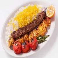 به یک آشپز آقا ویک نیروی کارگر ساده خانم نیازمندیم