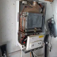 تعمیرکار سرویسکار کولر آبی و آبگرمکن و پکیج شوفاژی