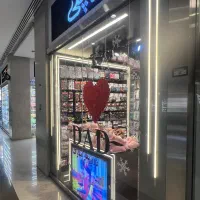فروشنده برای کوروش مال