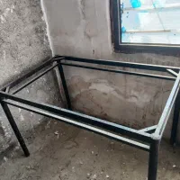 میز فرفوژه یه مقدار شیشه