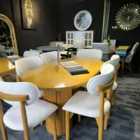 ناهار خوری نرده ای