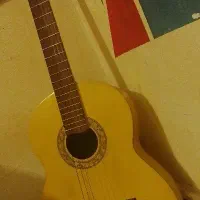 گیتار آموزشی