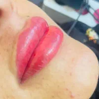 آرایش دائم میکروبلیدینگ