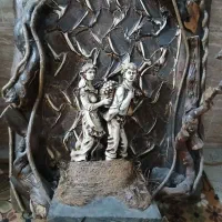 قاب چوبی نقش برجسته