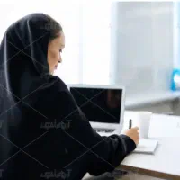 منشی وکارمند