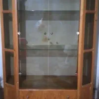 بوفه قدیمی اما محکم و خوشکل