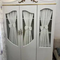 کمد و میز تحریر